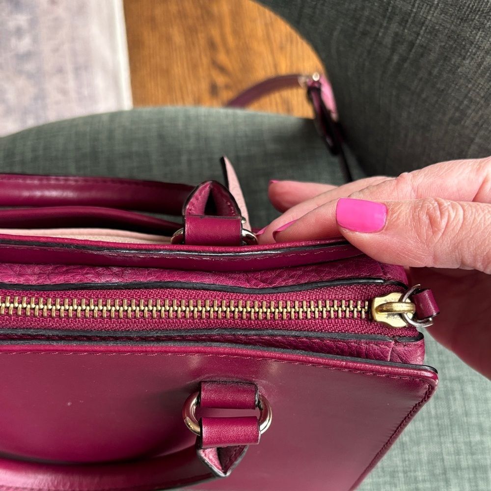 Kate Spade leather handle bag Fuchsia Pink Satchel crossbody purse EUC feminine - Picture 8 of 16